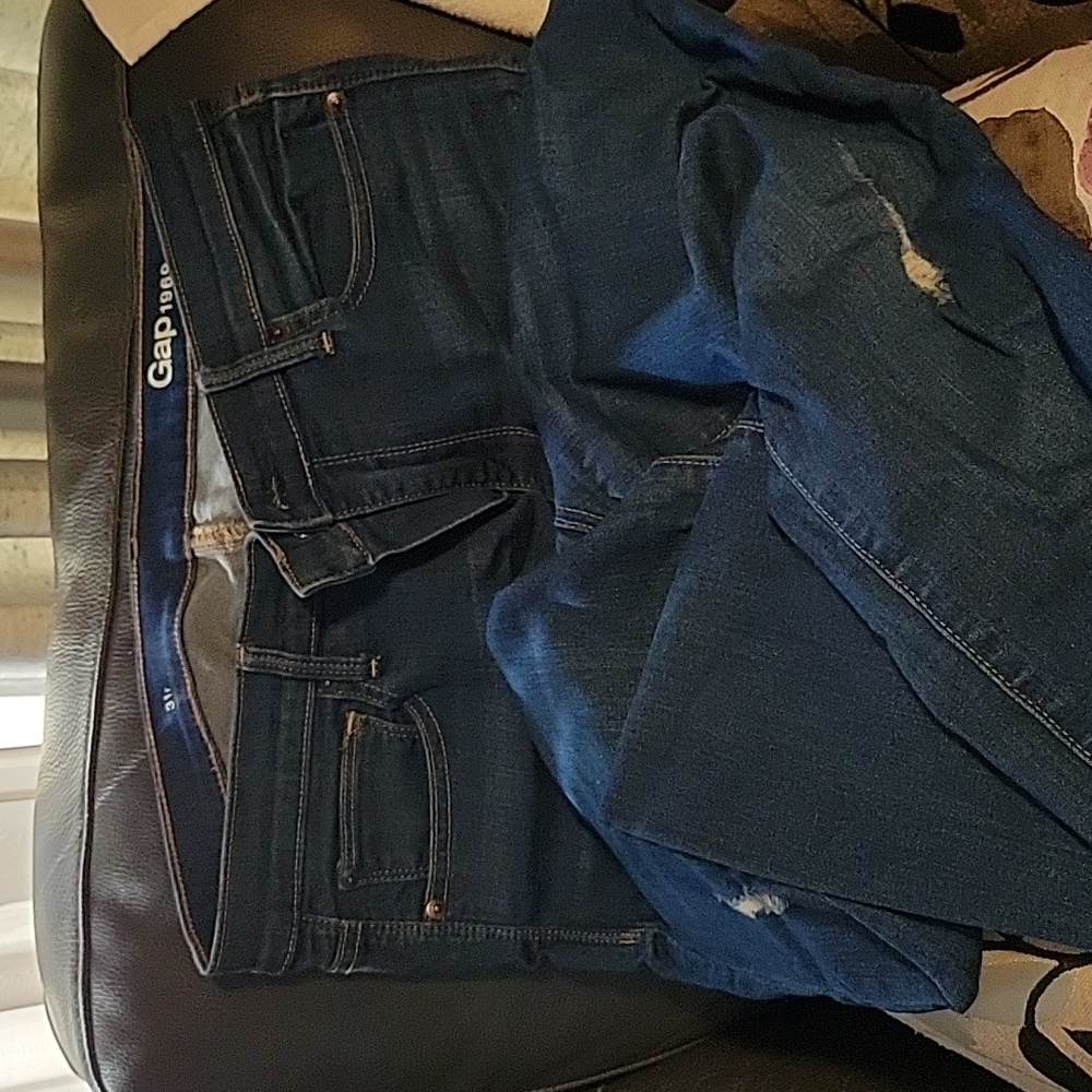 Gap Skinny distressed jeans